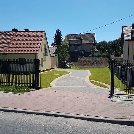 Villa Dom Wakacyjny Na Sielskiej Allenstein Exterior foto