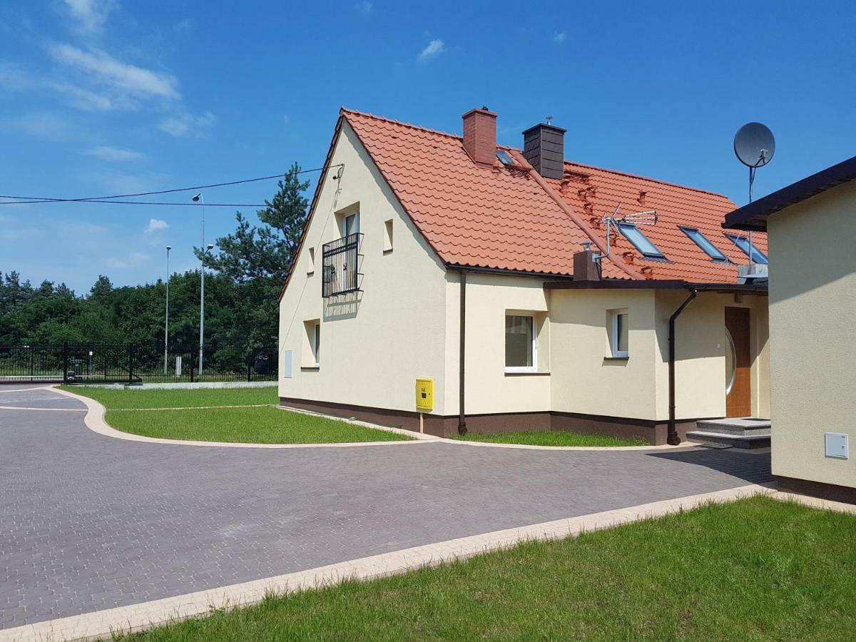 Villa Dom Wakacyjny Na Sielskiej Allenstein Exterior foto